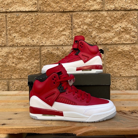 jordan shoes for kids red